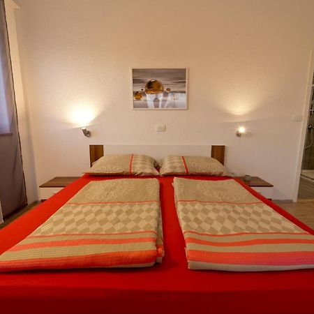 Villa Luka With Private Pool Near Pula Exteriör bild